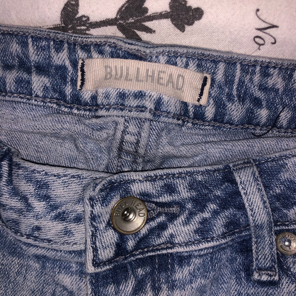 Bullhead Mini Short - Picture 3 of 4